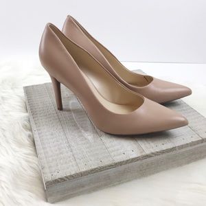 Nine West Nude 9X Technology Pumps Size 10.